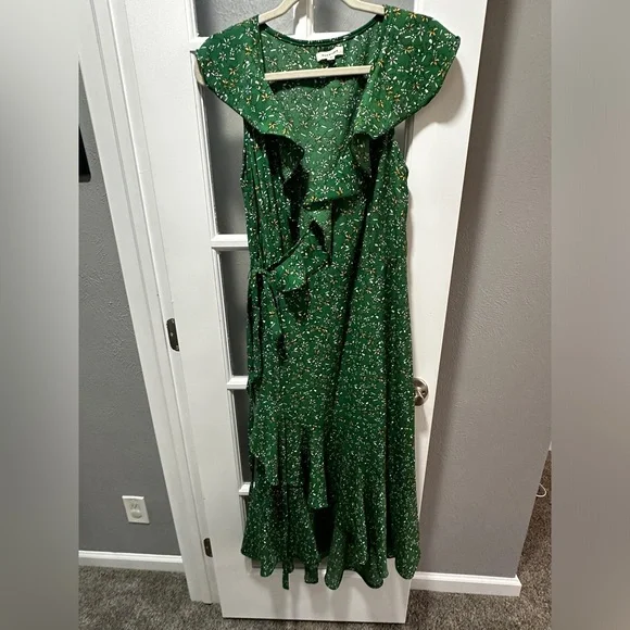 NWOT Max Studio Green Floral Ruffle Wrap Midi Dress - Picture 3 of 8